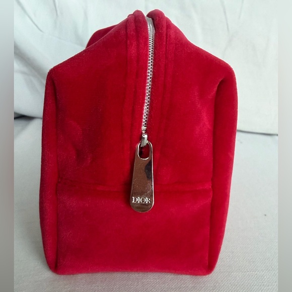 Dior Vibrant Red Velvet Cosmetic Bag - Picture 3 of 5